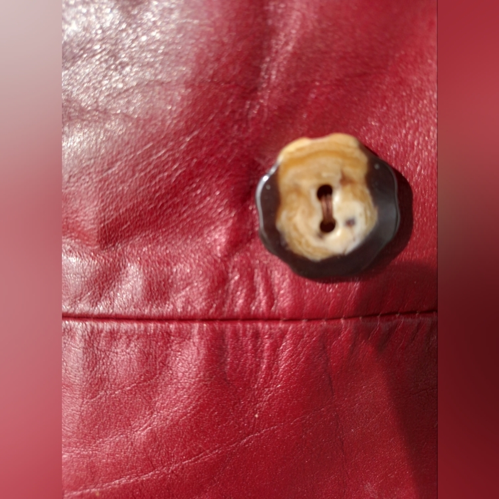 Vintage 1970's Lined Leather Coat - Picture 6 of 11